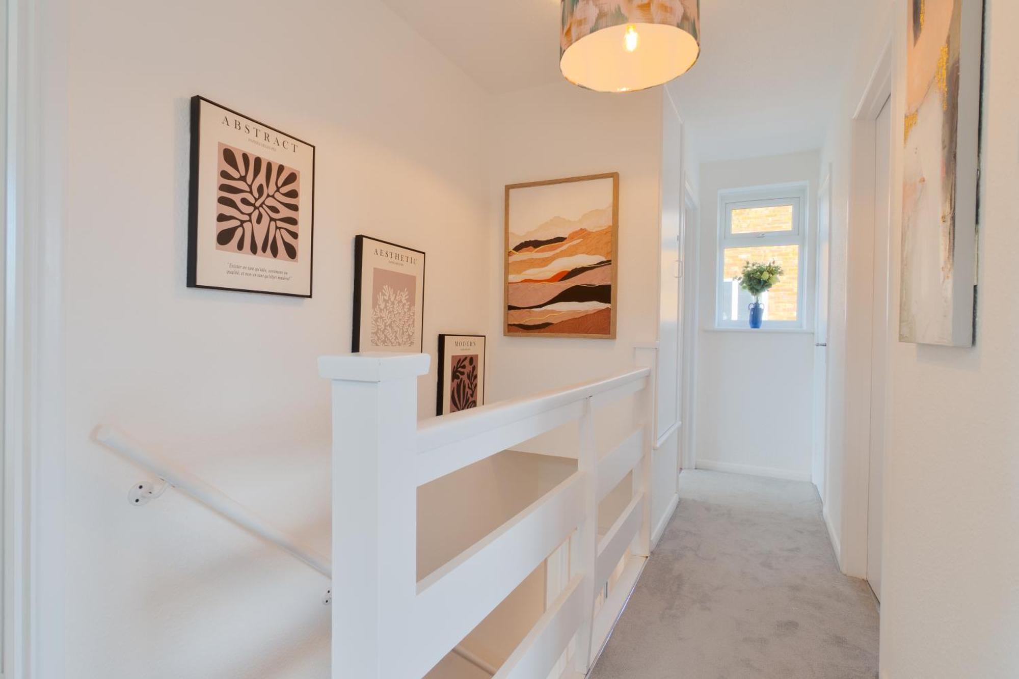 Stylish 4 Bedroom Spacious Retreat With Parking - Sleeps 10 - Families & Contractors Canterbury Buitenkant foto